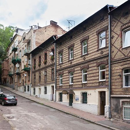Gallery Art Apartment Lviv Extérieur photo