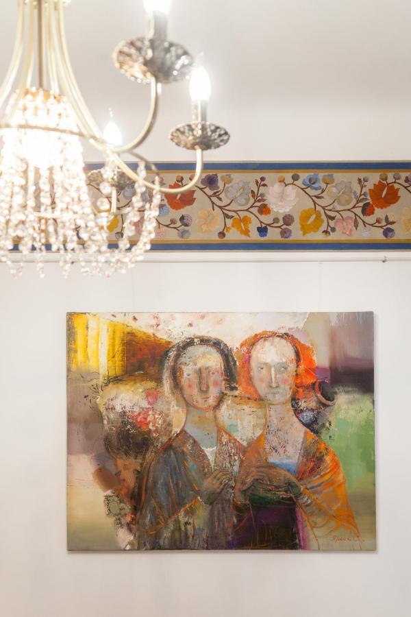 Gallery Art Apartment Lviv Extérieur photo
