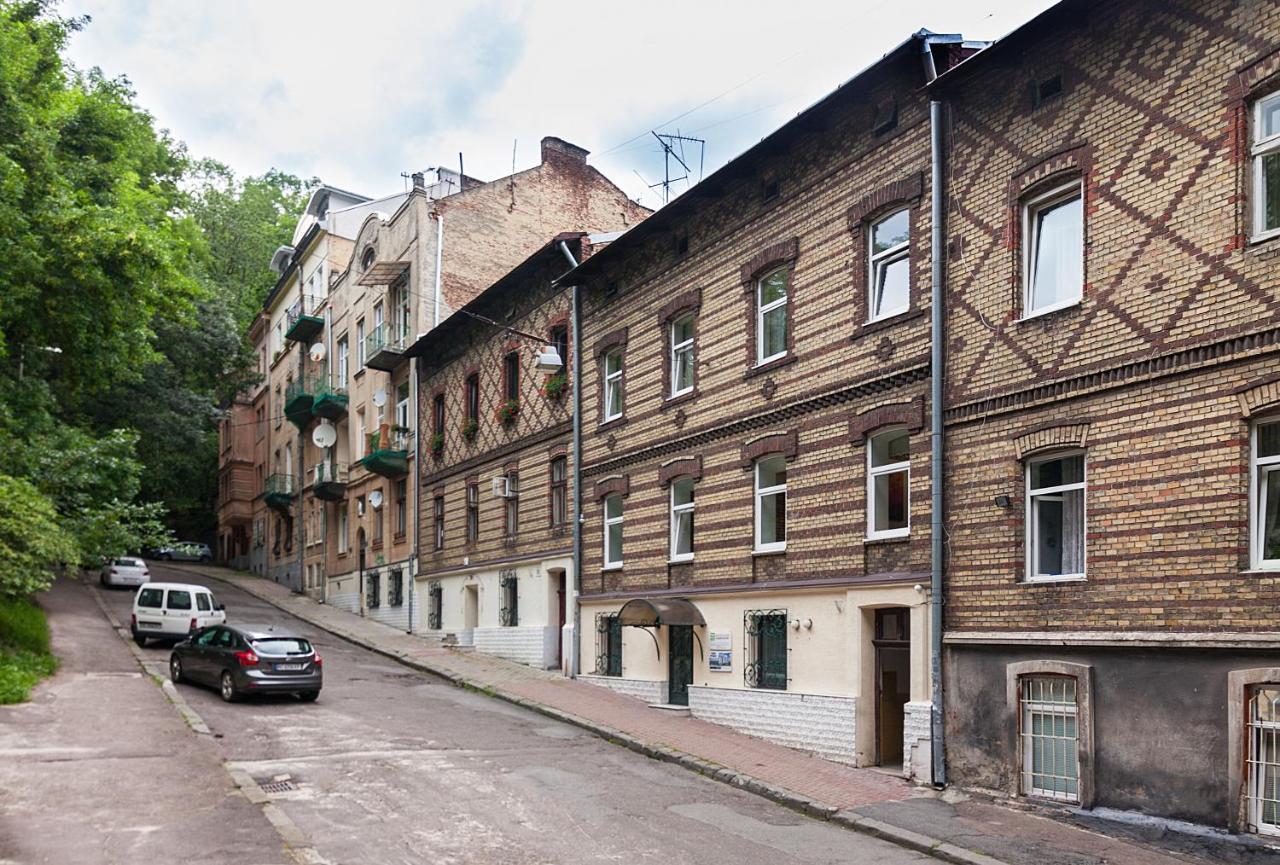 Gallery Art Apartment Lviv Extérieur photo