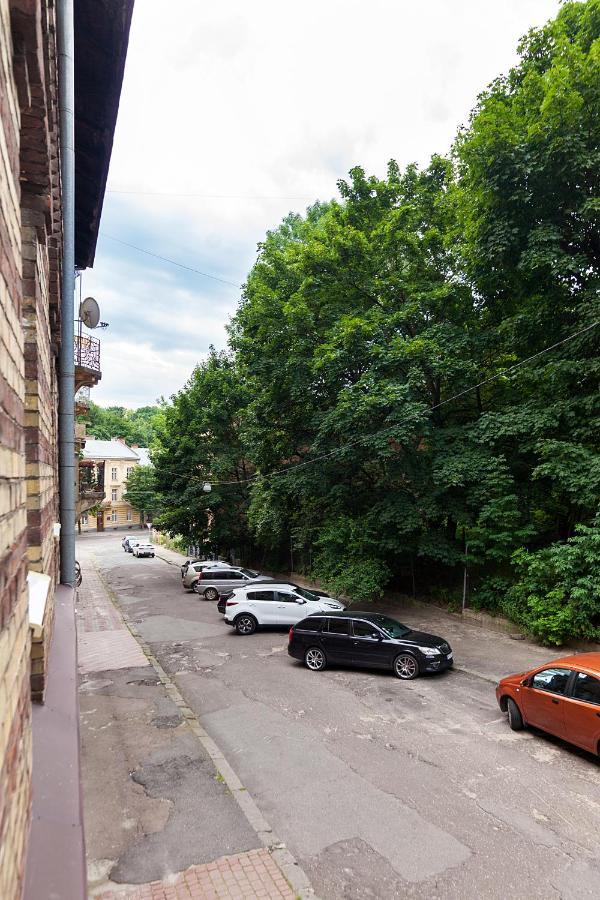 Gallery Art Apartment Lviv Extérieur photo
